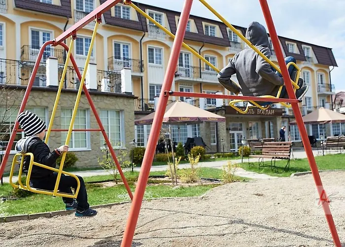богдан Отель *
